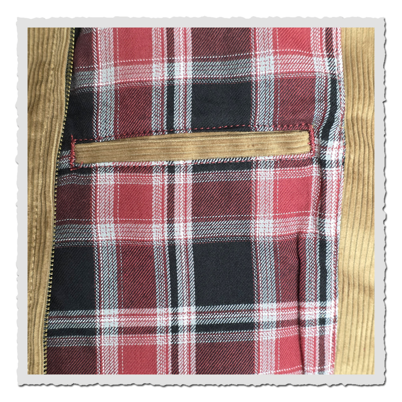 Pike Brothers 1932 Roadster Jacket Light Brass Cord - Detailaufnahme Futterstoff und Innentasche